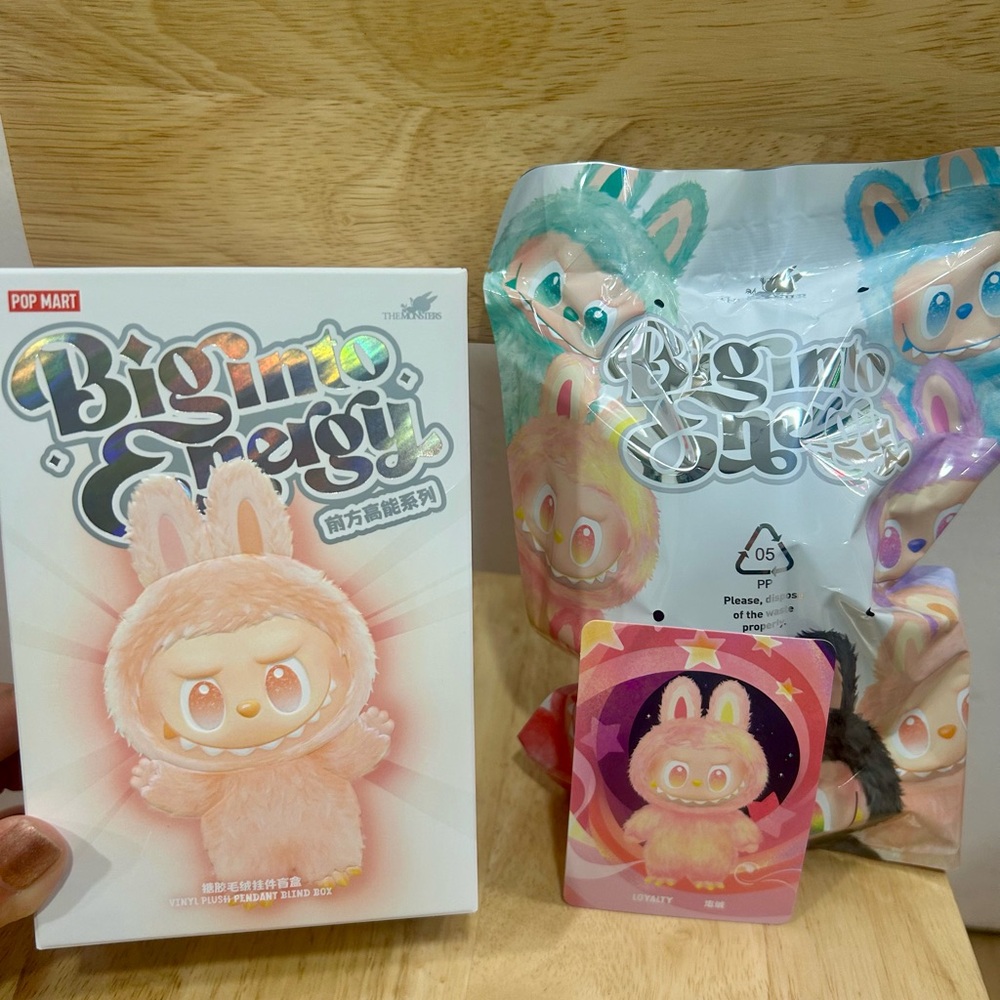 PopMart 100% Authentic Labubu Big Into Energy Series - Loyalty